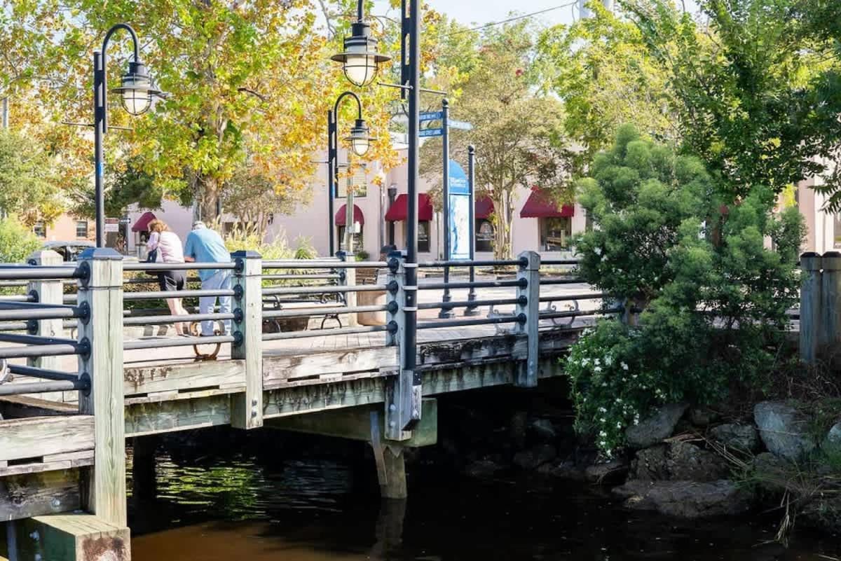 Riverwalk 118 - River & Battleship Views Wilmington Exterior foto
